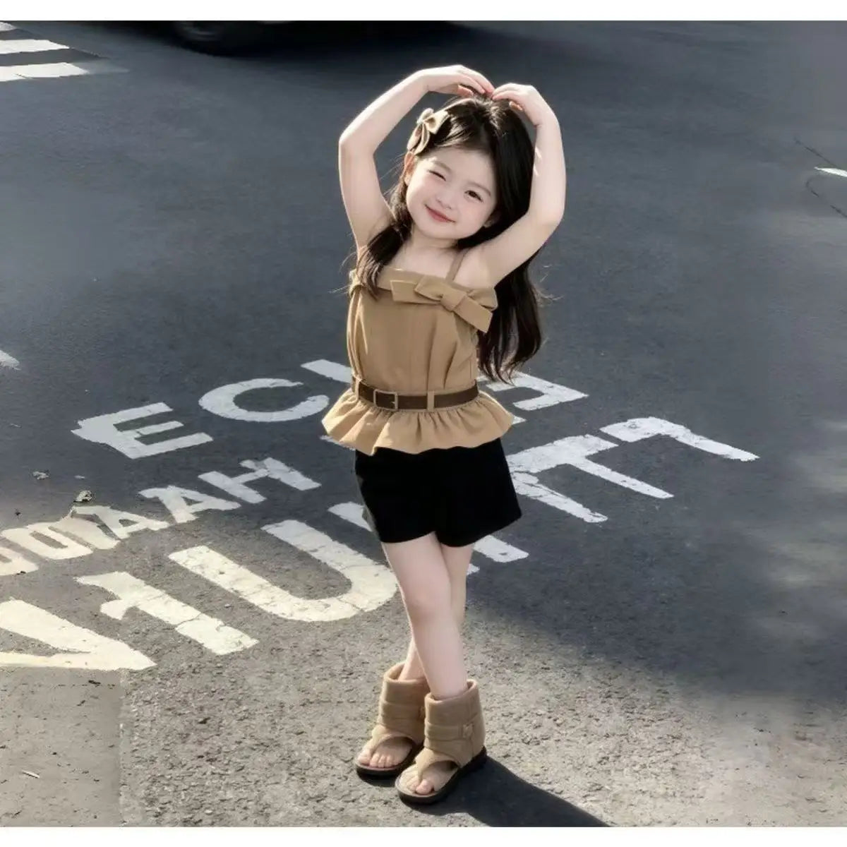 סט יוקרתי וחגיגי לבנות גופיה חגורה ומכנס 2-7 שנים